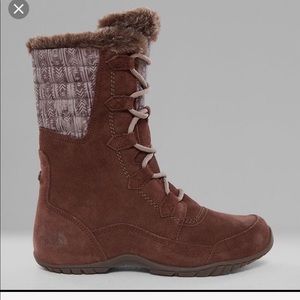 The North Face Nuptse Purna II winter boots